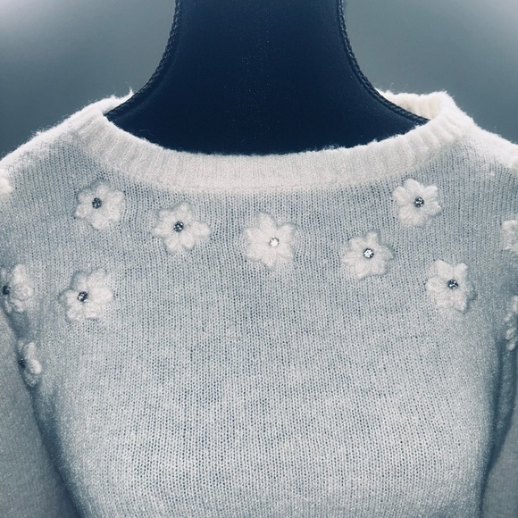 Gemstone flowers sweater - Picture 2 of 2